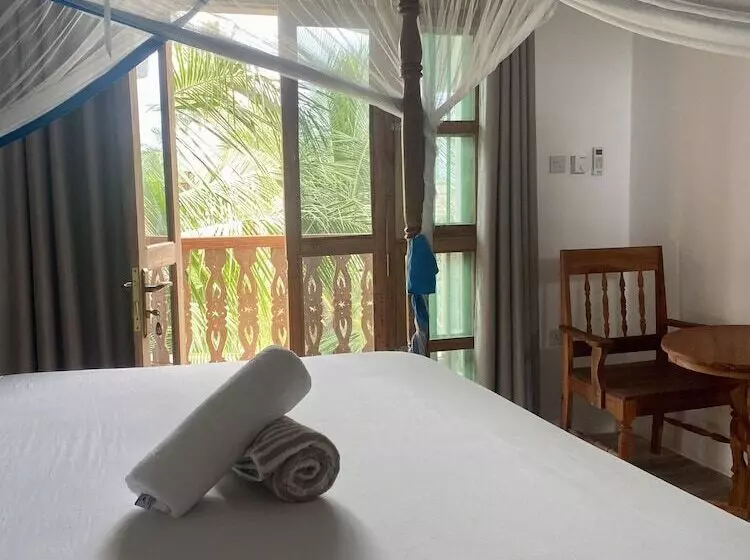 ベッドアンドブレックファースト The New Blue Waves