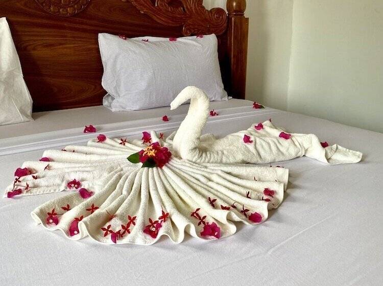 مبيت وإفطار The New Blue Waves