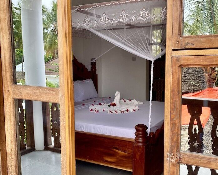 مبيت وإفطار The New Blue Waves