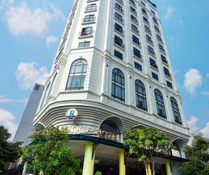 Ritzy Boutique Hotel Da Nang Beach