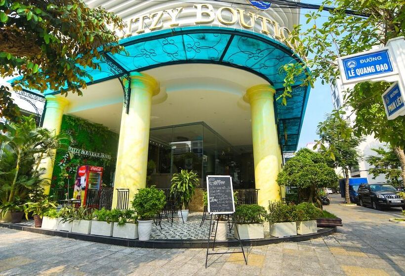 Ritzy Boutique Hotel Da Nang Beach