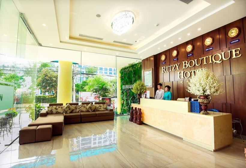 Ritzy Boutique Hotel Da Nang Beach