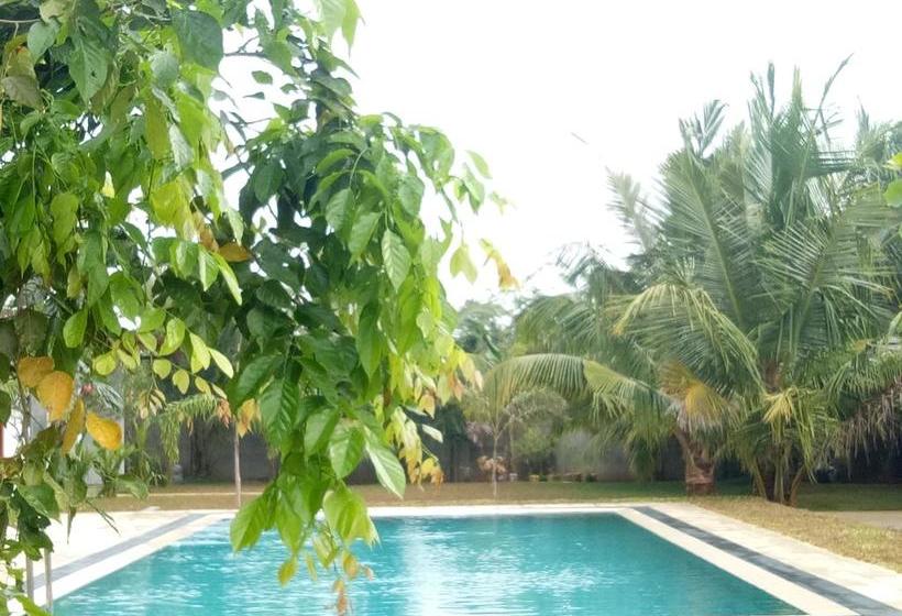 فندق Sea Lagoon Beach