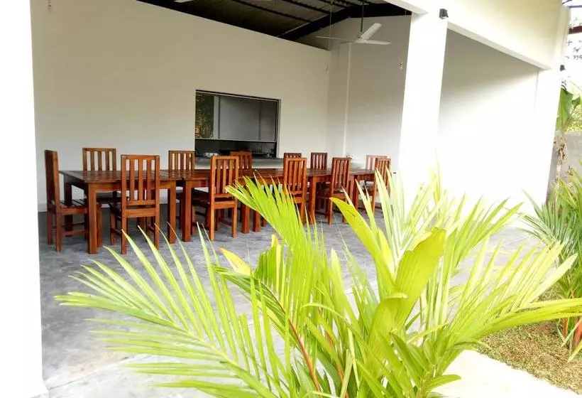 هتل Sea Lagoon Beach