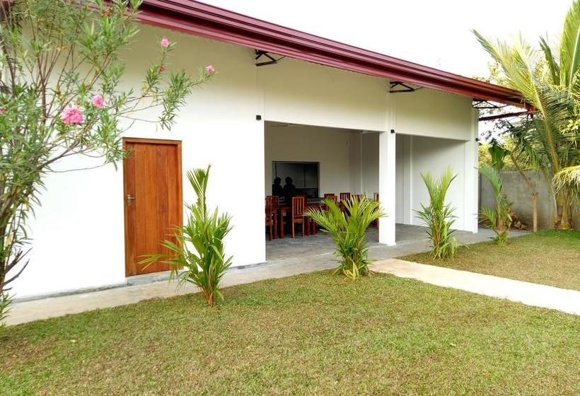 فندق Sea Lagoon Beach