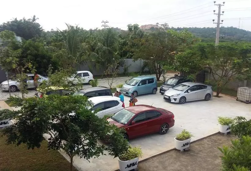 هتل Sea Lagoon Beach