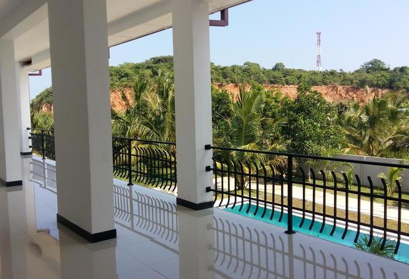 فندق Sea Lagoon Beach