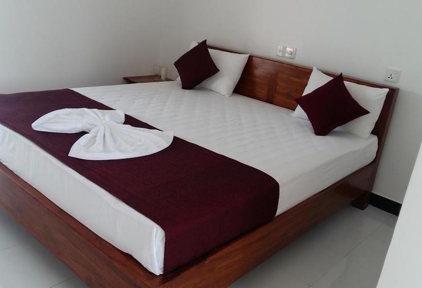 فندق Sea Lagoon Beach