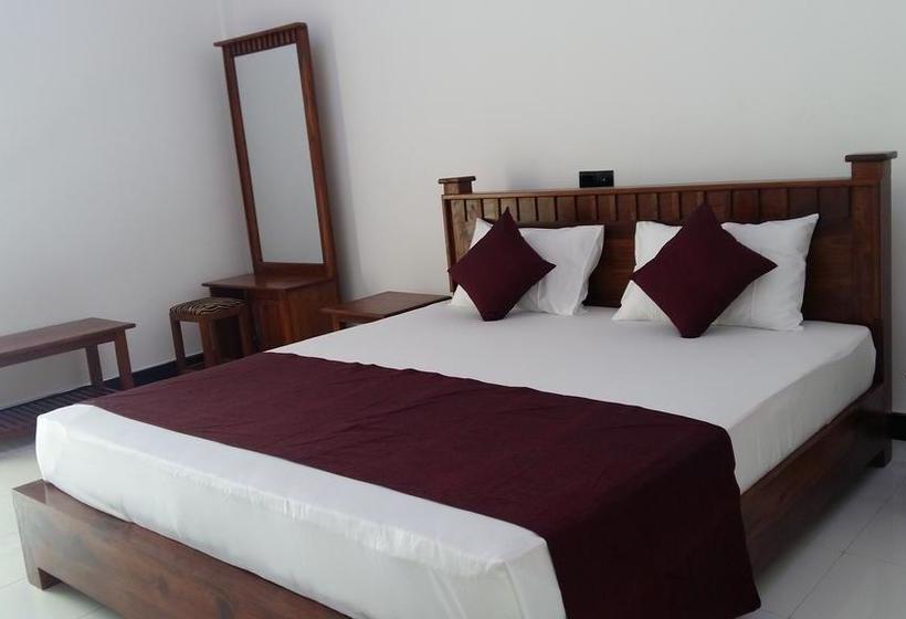 فندق Sea Lagoon Beach