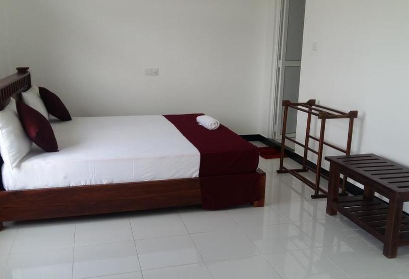 فندق Sea Lagoon Beach