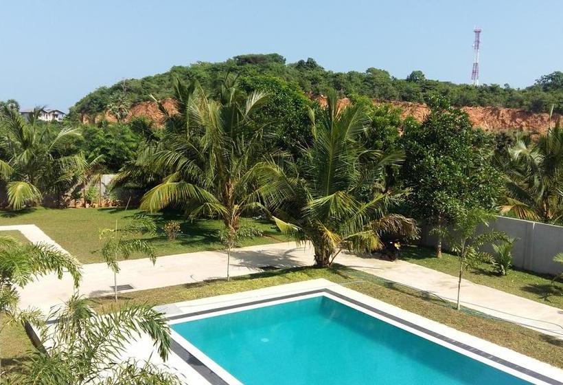 فندق Sea Lagoon Beach