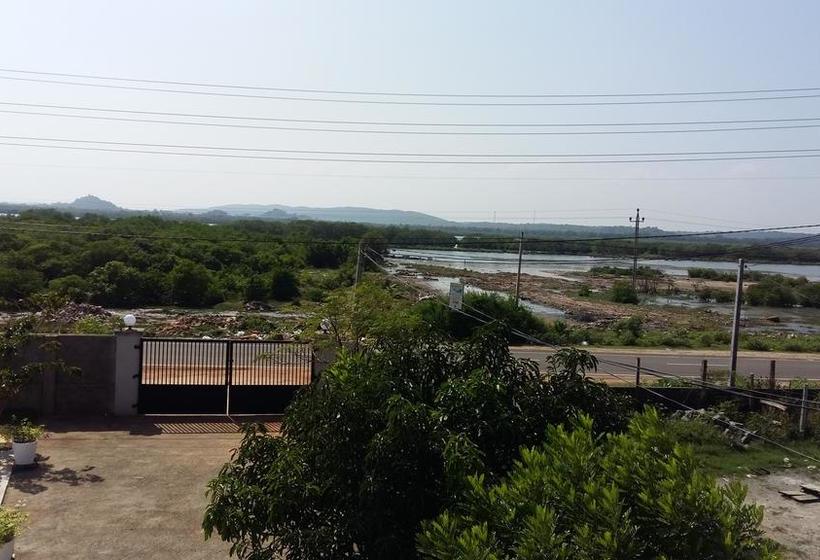 فندق Sea Lagoon Beach