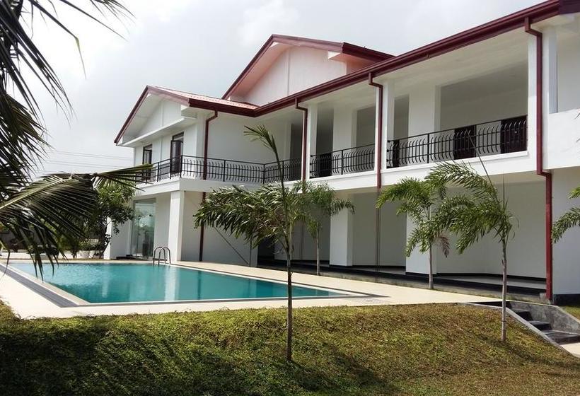 فندق Sea Lagoon Beach