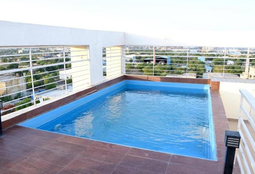 ホテル Starlit Suites