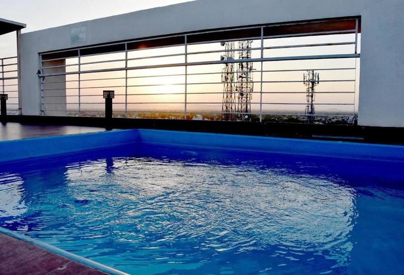 ホテル Starlit Suites