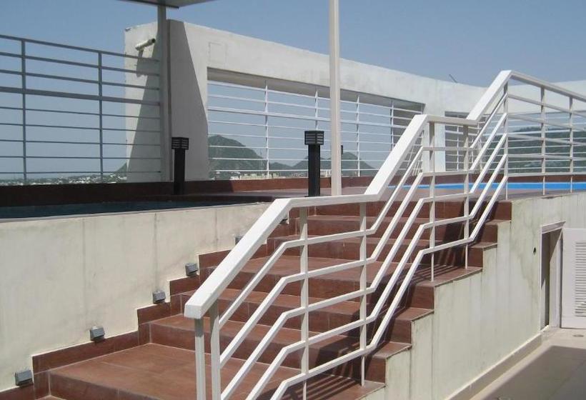 ホテル Starlit Suites