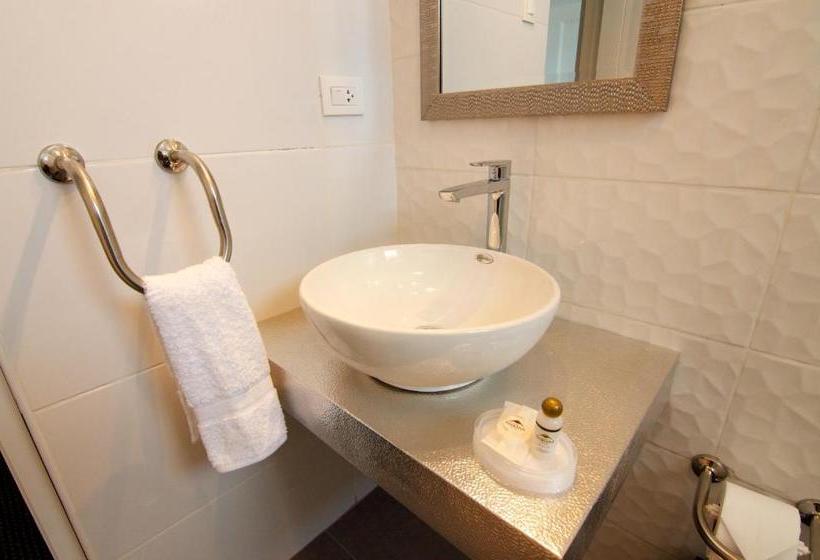 هتل Surestay Plus  By Best Western Tierra Sur Colonial