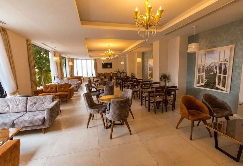 ホテル Turizem Shkelzeni