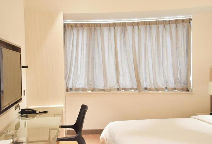 בית מלון כפרי Yes  Inn