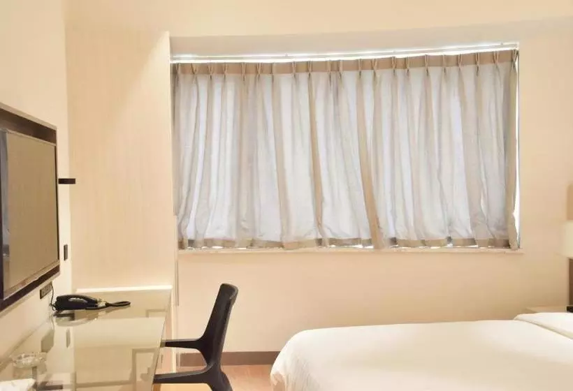 هتل Yes  Inn