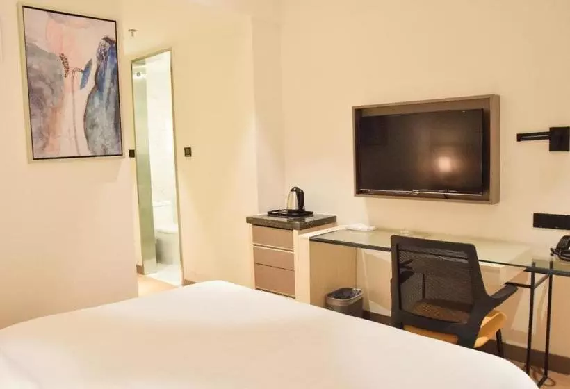 هتل Yes  Inn