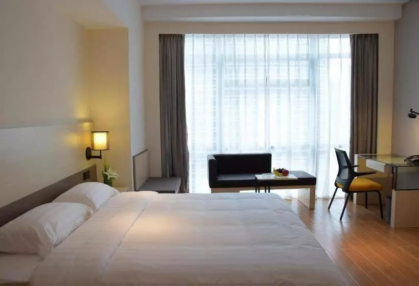 هتل Yes  Inn