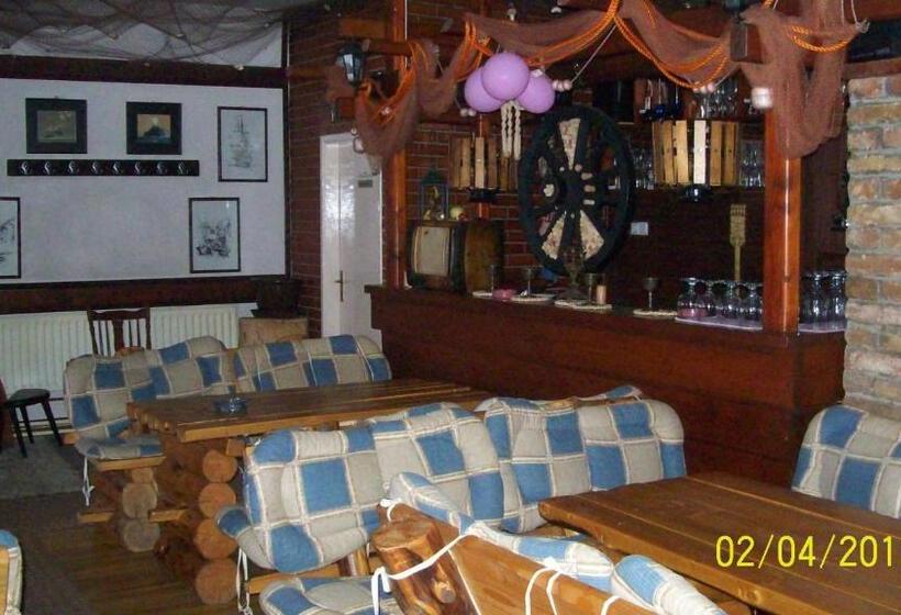 هاستل Pansion Stari Konak