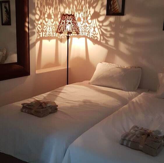 Bed and Breakfast Bluff Tradewinds