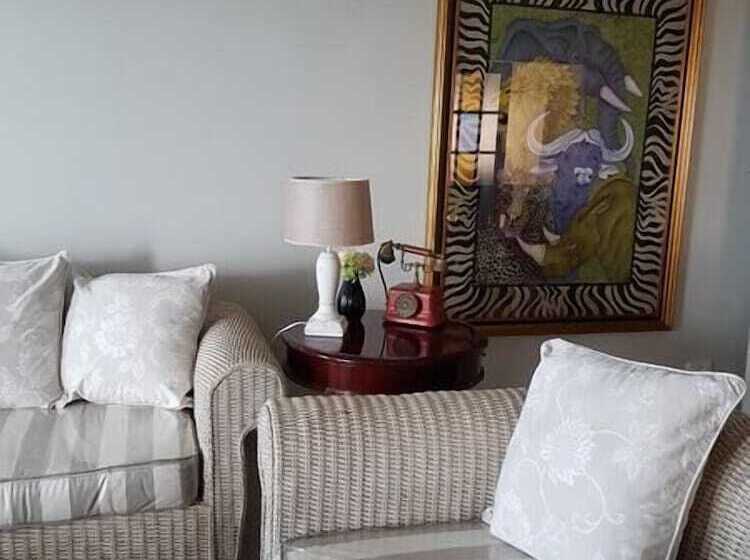 Bed and Breakfast Bluff Tradewinds