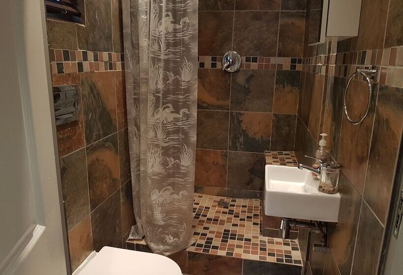 Bed and Breakfast Bluff Tradewinds