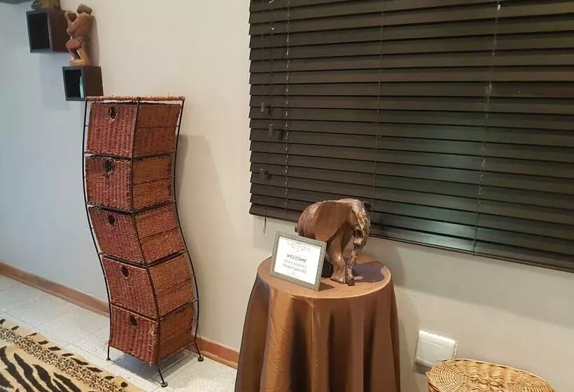 Aamiaismajoitus (B&B) Bluff Tradewinds