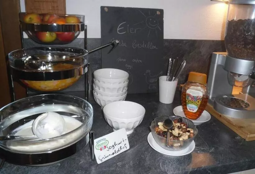 ベッドアンドブレックファースト Grünwaldhof