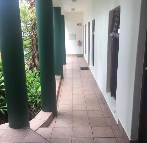 تختخواب و صبحانه Villa Grande Lodge