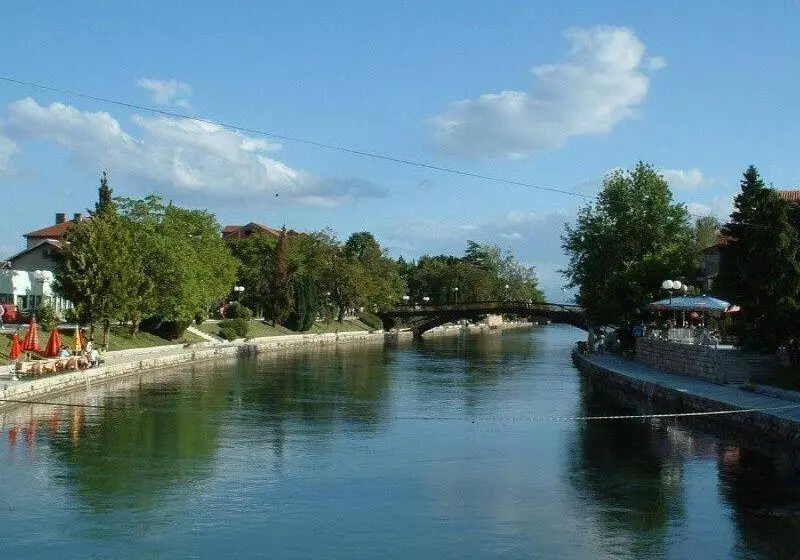 ホテル Ambasador Garden