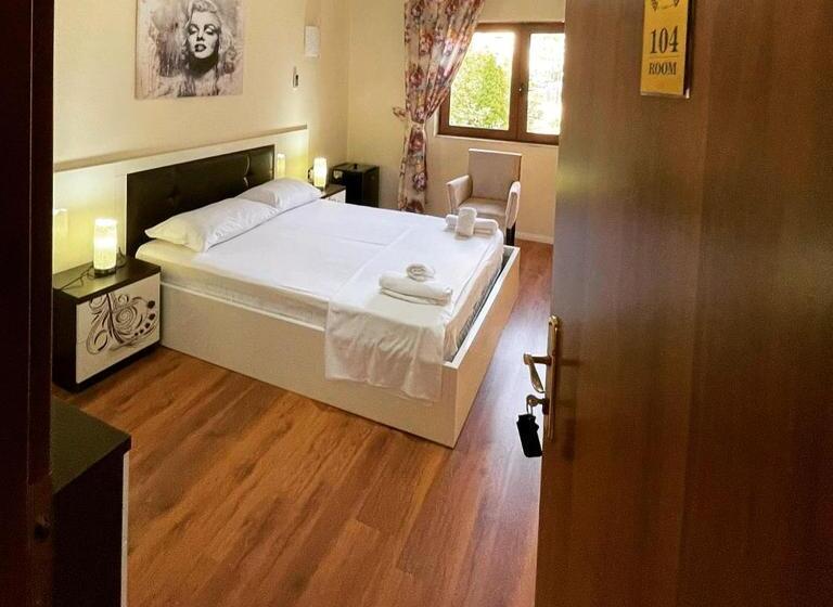 فندق Ambasador Garden