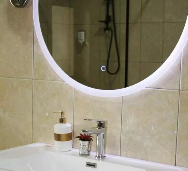 ホテル Ambasador Garden