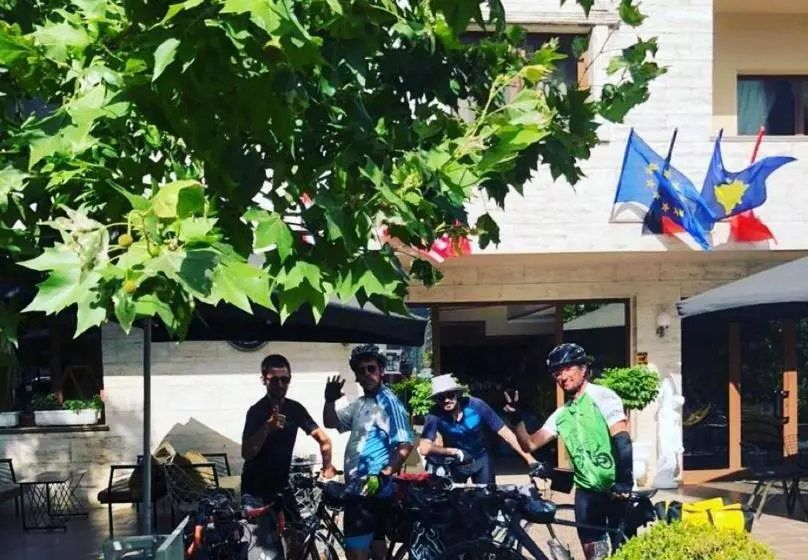 ホテル Ambasador Garden