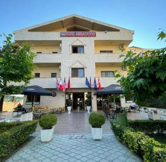 ホテル Ambasador Garden