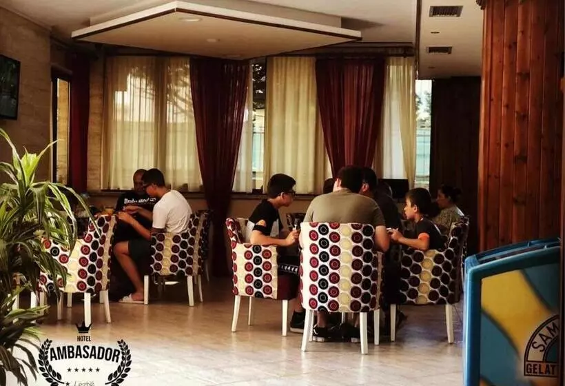 ホテル Ambasador Garden