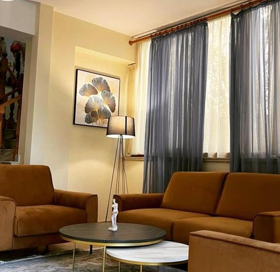 فندق Ambasador Garden