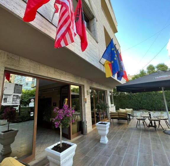 فندق Ambasador Garden