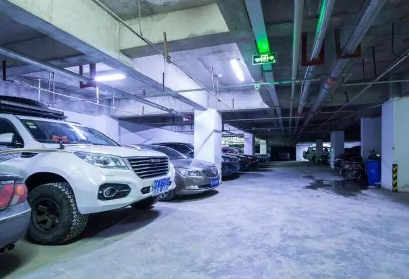 ホテル Green Tree Inn Tibet Lhasa Zhaji Temple