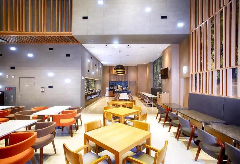 בית מלון כפרי Holiday Inn Express Suwon Ingye