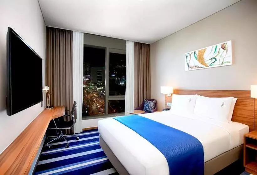 ホテル Holiday Inn Express Suwon Ingye
