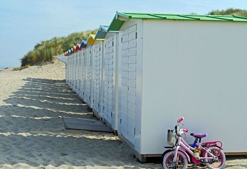 Отель Ibis Budget Brugge Jabbeke