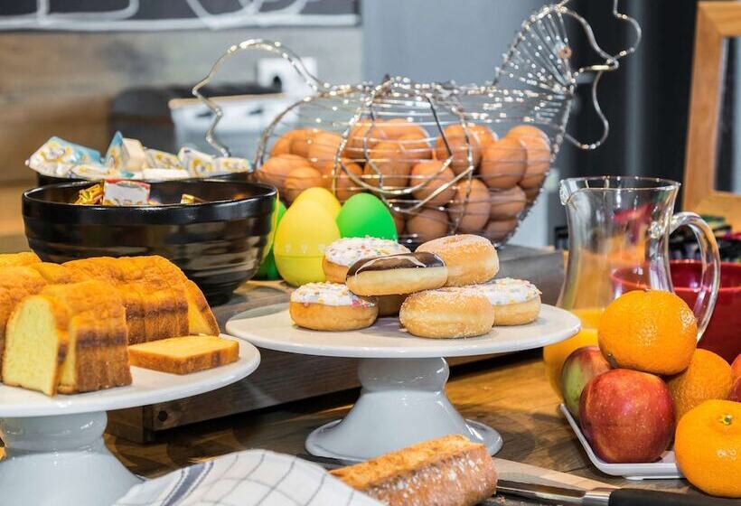 Отель Ibis Budget Brugge Jabbeke