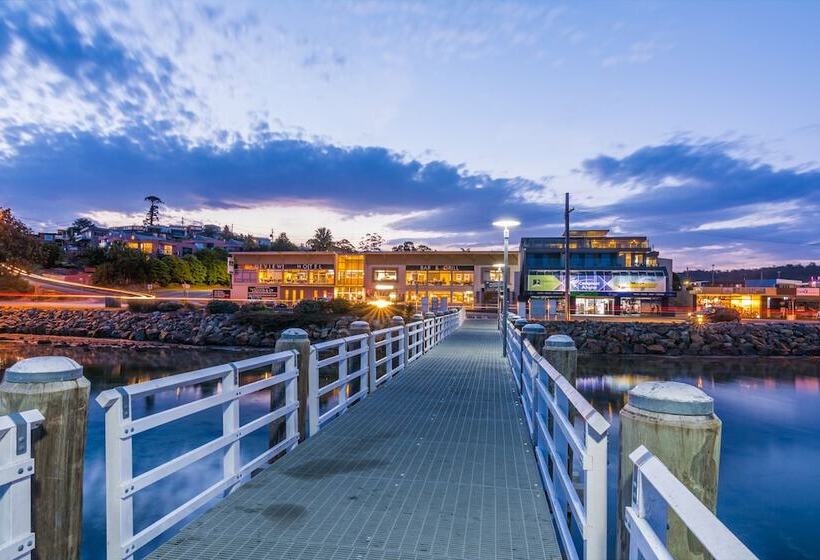 فندق Merimbula Lakeview