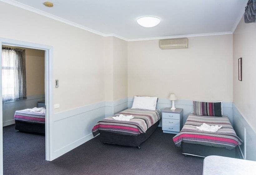 فندق Merimbula Lakeview