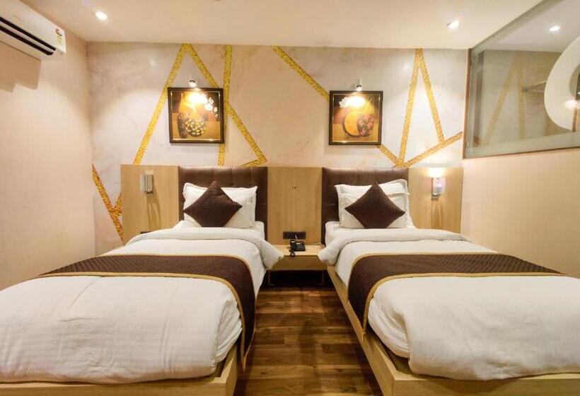 בית מלון כפרי Sadbhav Villa