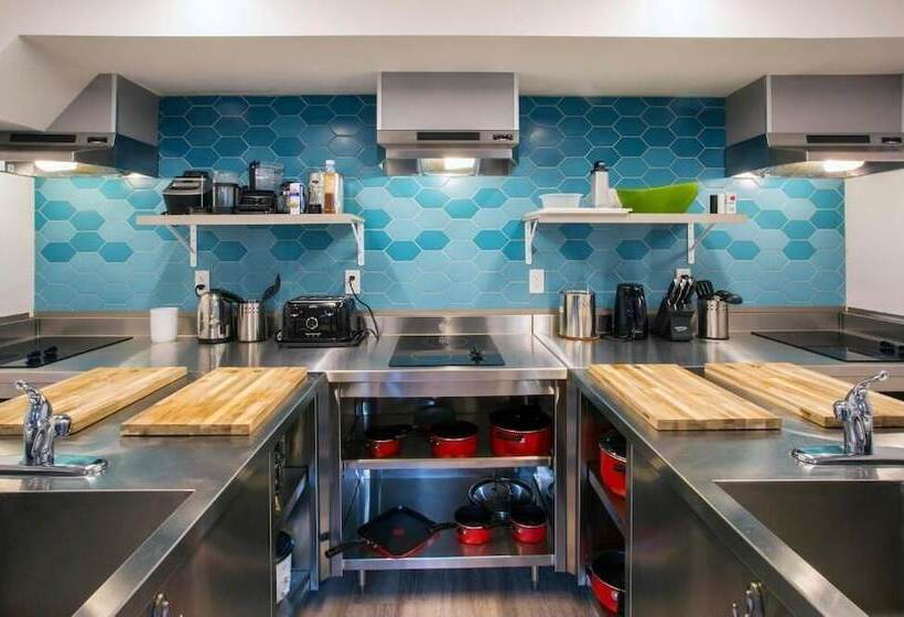 Jasper Downtown Hostel